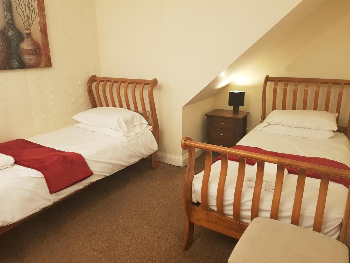 Stable Court Hotel Holt  Room photo