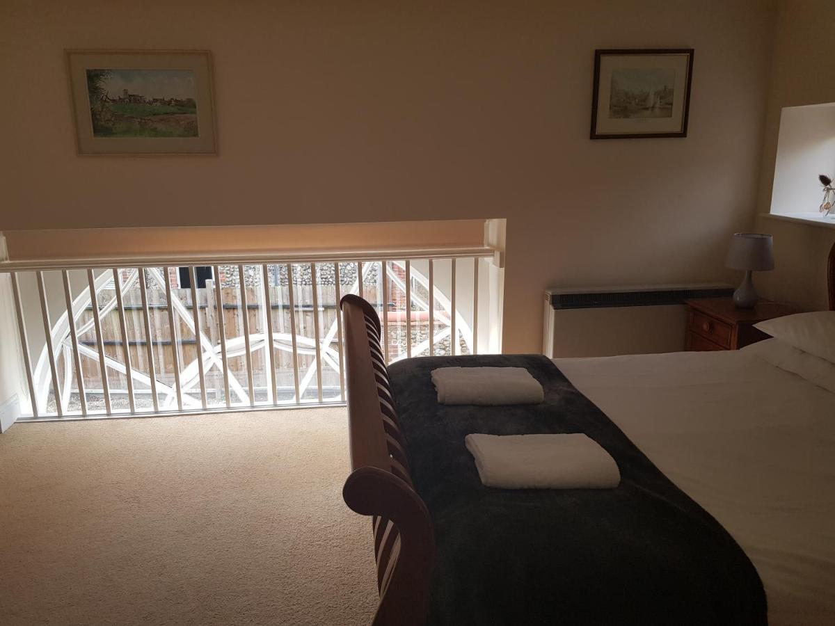 Stable Court Hotel Holt  Room photo
